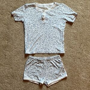 The Beaufort Bonnet Company Blue Flower Pajama Set